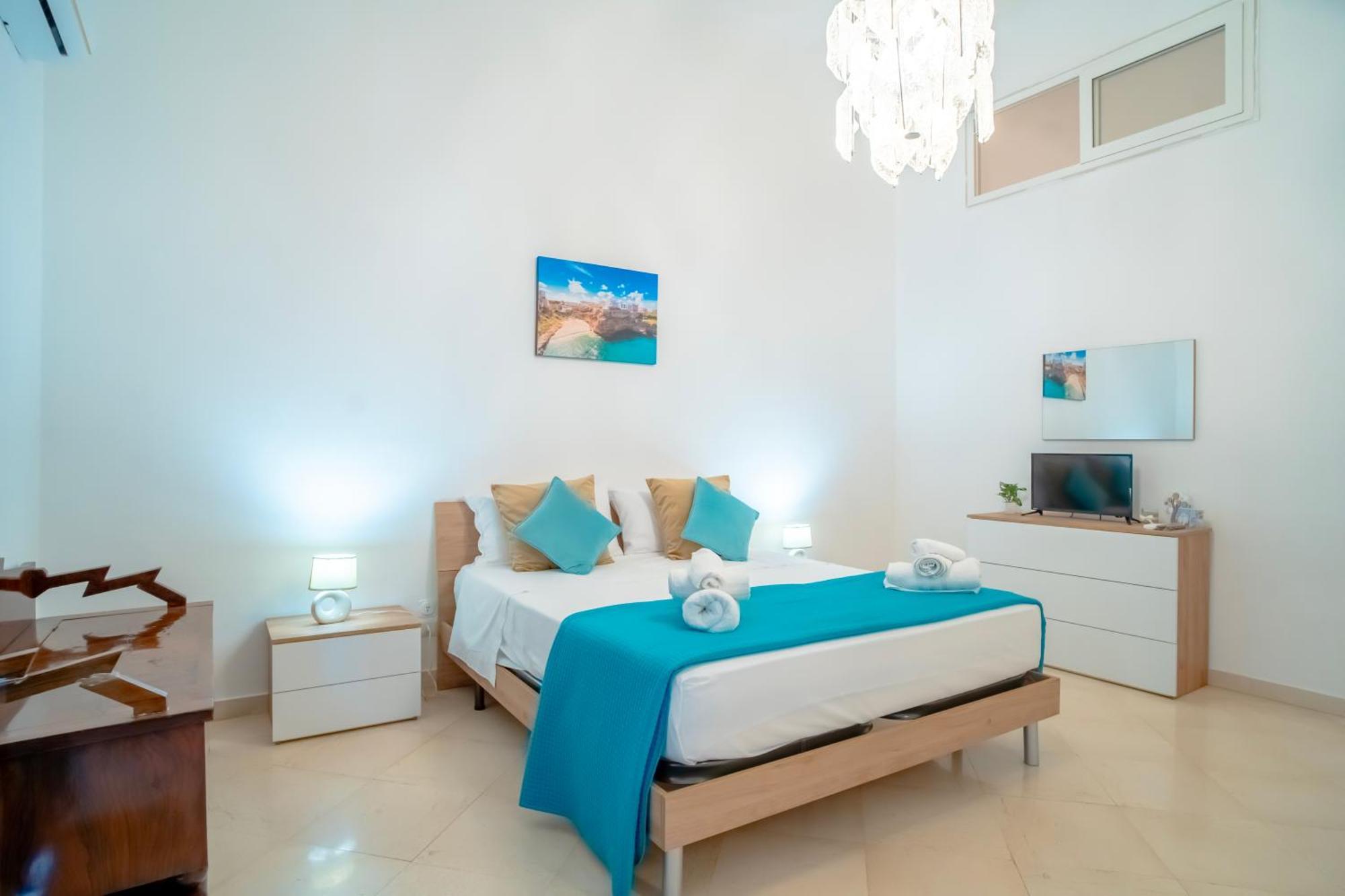 Dimora Dante 310 Apartment Bari Bagian luar foto