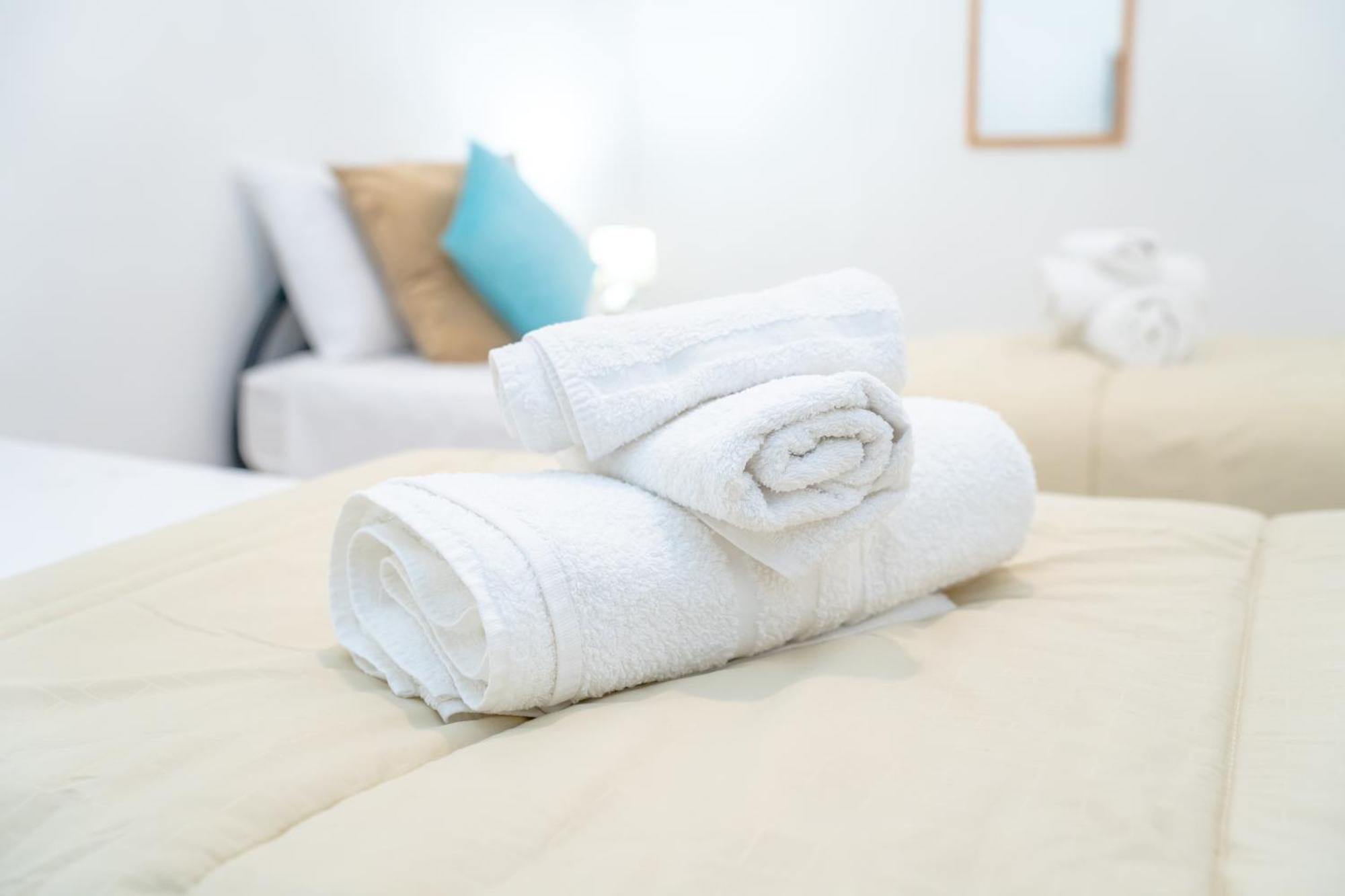 Dimora Dante 310 Apartment Bari Bagian luar foto