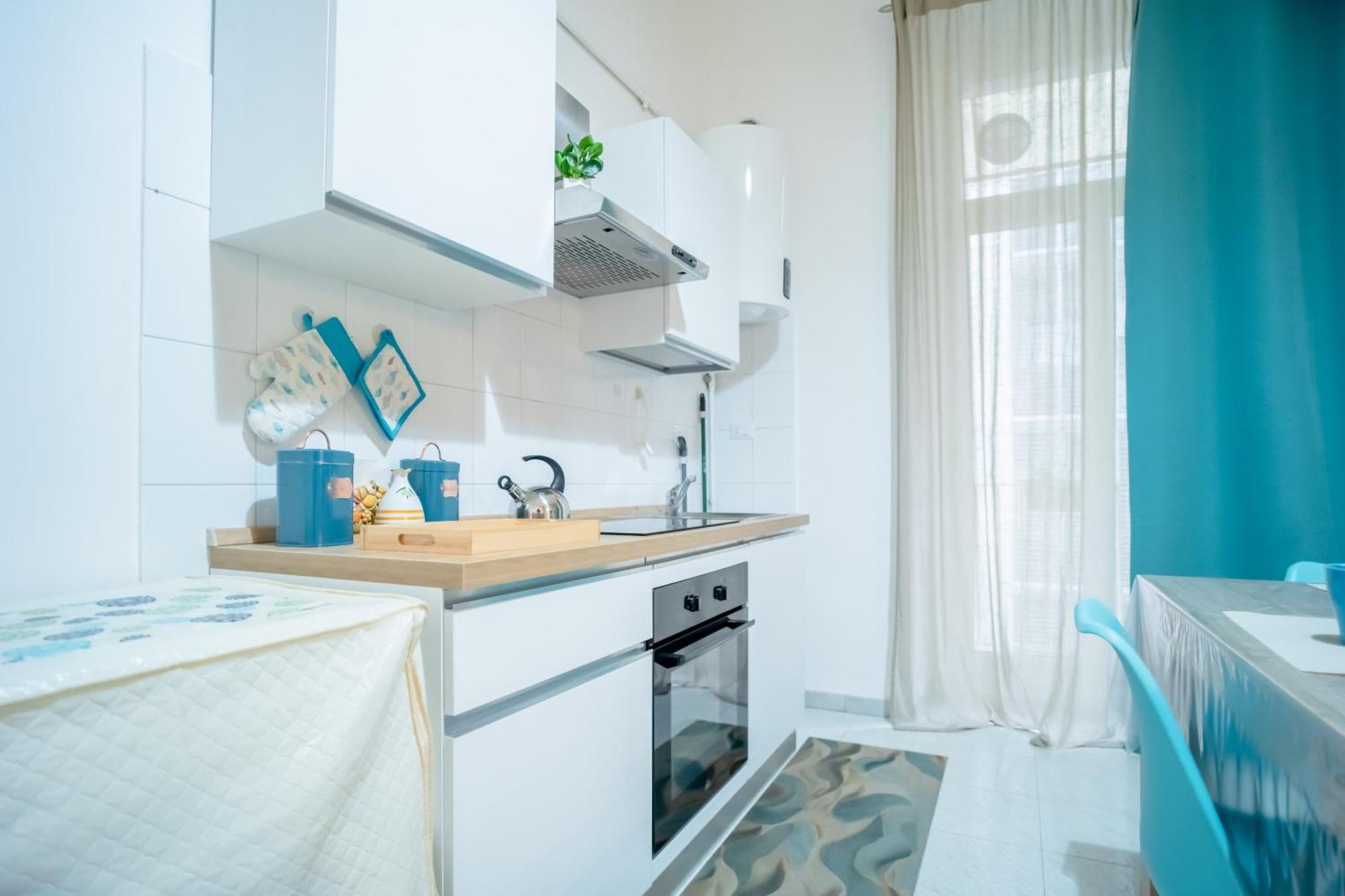 Dimora Dante 310 Apartment Bari Bagian luar foto