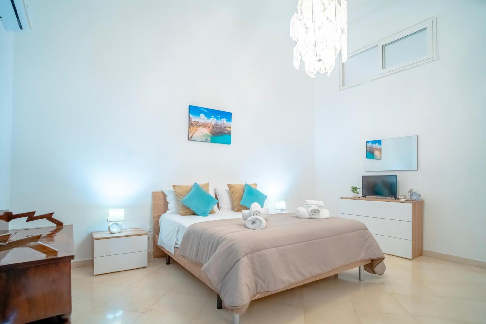 Dimora Dante 310 Apartment Bari Bagian luar foto