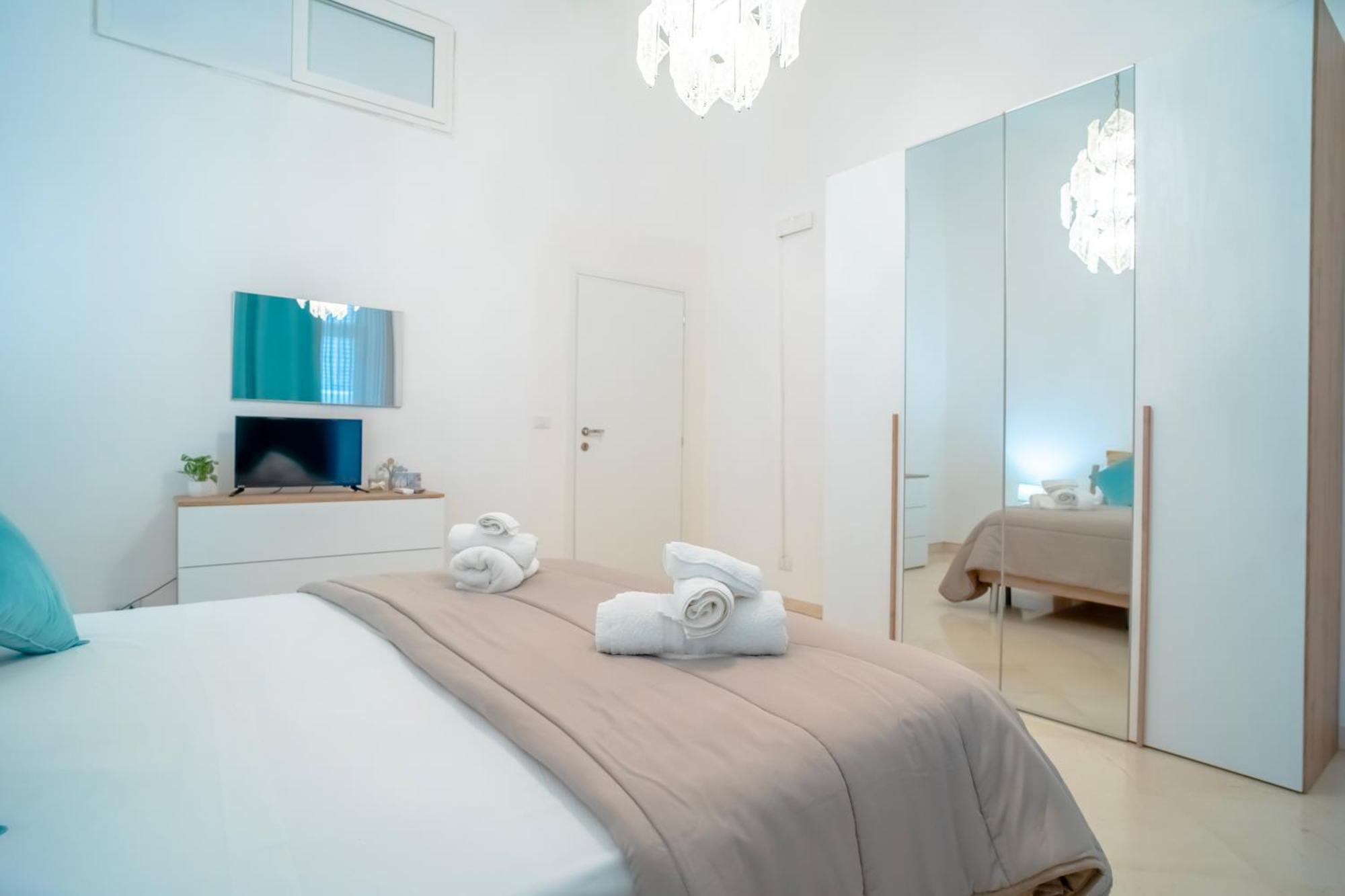 Dimora Dante 310 Apartment Bari Bagian luar foto